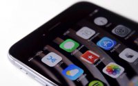 Yota     WhatsApp  iMessage   