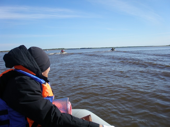 Уровень воды в сургуте на сегодня. Уровень воды в реке Обь в Новосибирске. Уровень реки Обь Сургут. Уровень Оби в Сургуте. Вода в Оби.